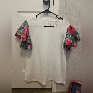 Floral ruffle sleeve top